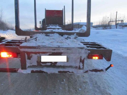 Столкновение автомашин Citroen и КАМАЗ на ул. Станционная